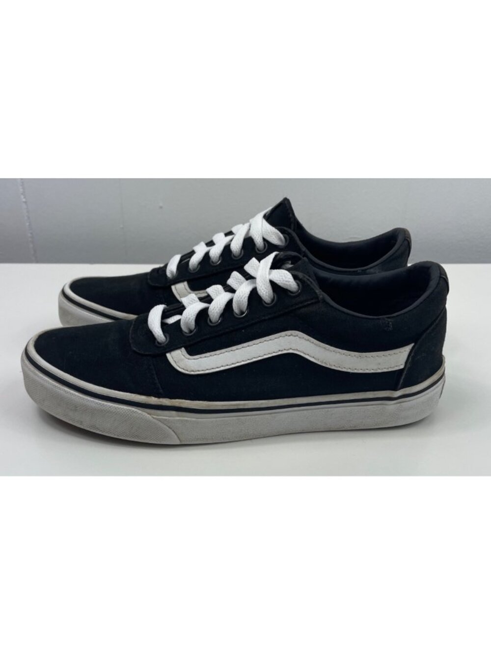 Vans Shoes Womens Old Skool Sneakers Black Canvas Round Toe Low Top Size 8